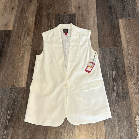 Vince Camuto Vest - Picture 1 of 5